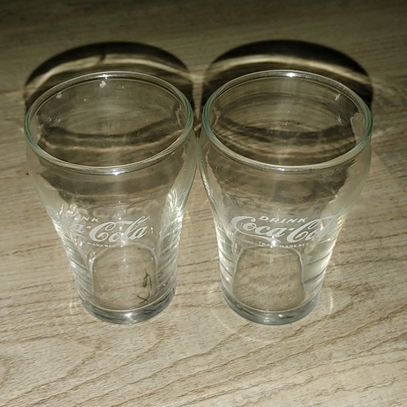 2 small vintage coca cola glasses - Picture 1 of 3